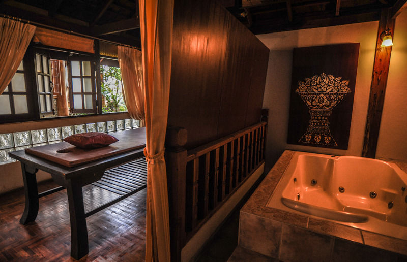 Suan Bua Hotel & Resort Ban Pong  Zewnętrze zdjęcie