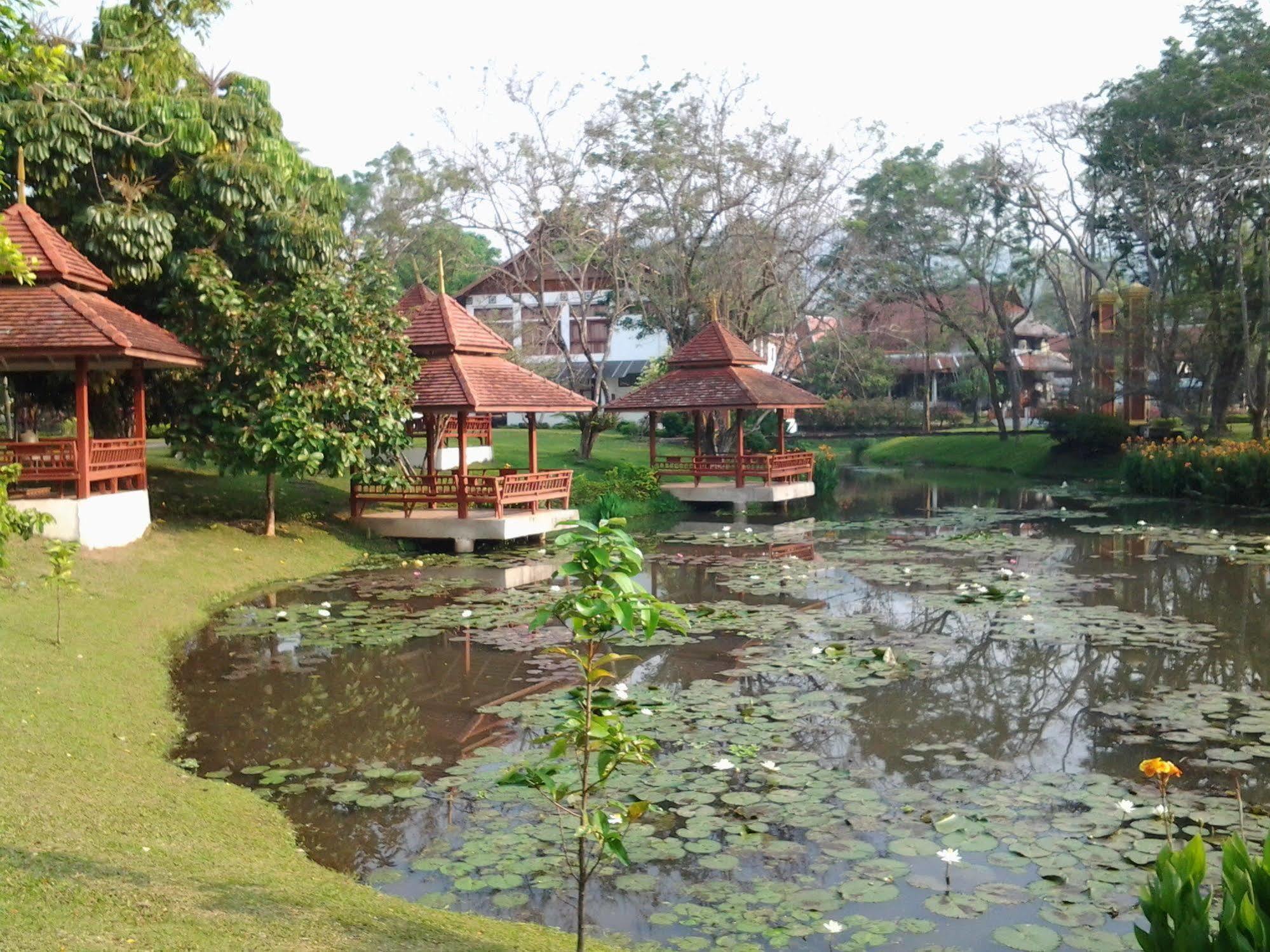 Suan Bua Hotel & Resort Ban Pong  Zewnętrze zdjęcie