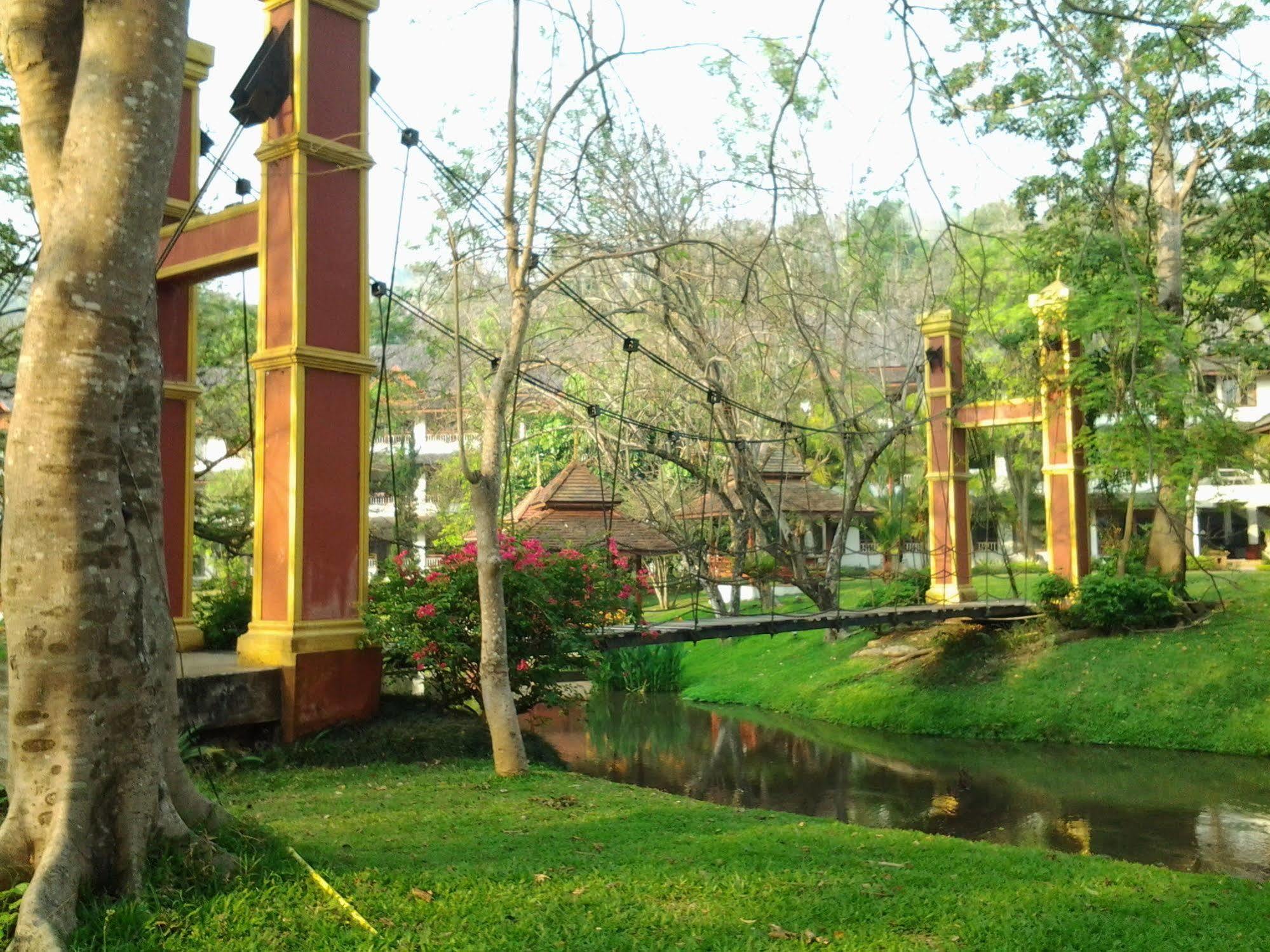 Suan Bua Hotel & Resort Ban Pong  Zewnętrze zdjęcie